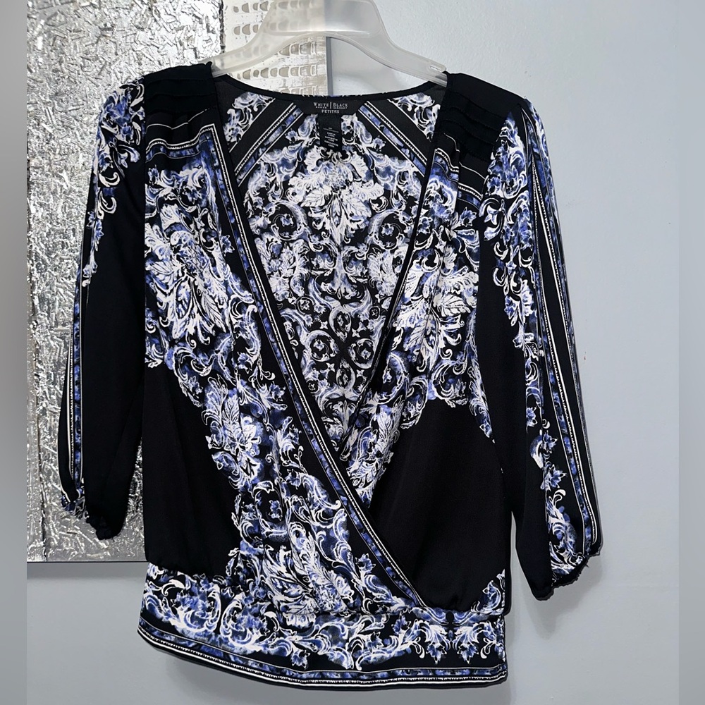 WHITE HOUSE BLACK MARKET OPEN WRAP BLOUSE